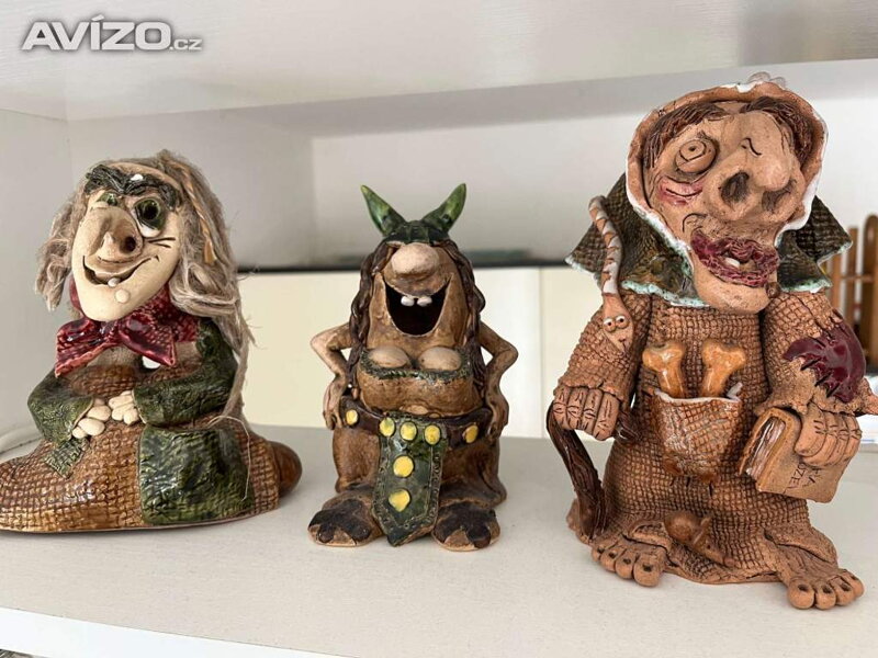 Čarodějnice keramické ruční práce pouze sada 3 kusů - 17 až 20 cm